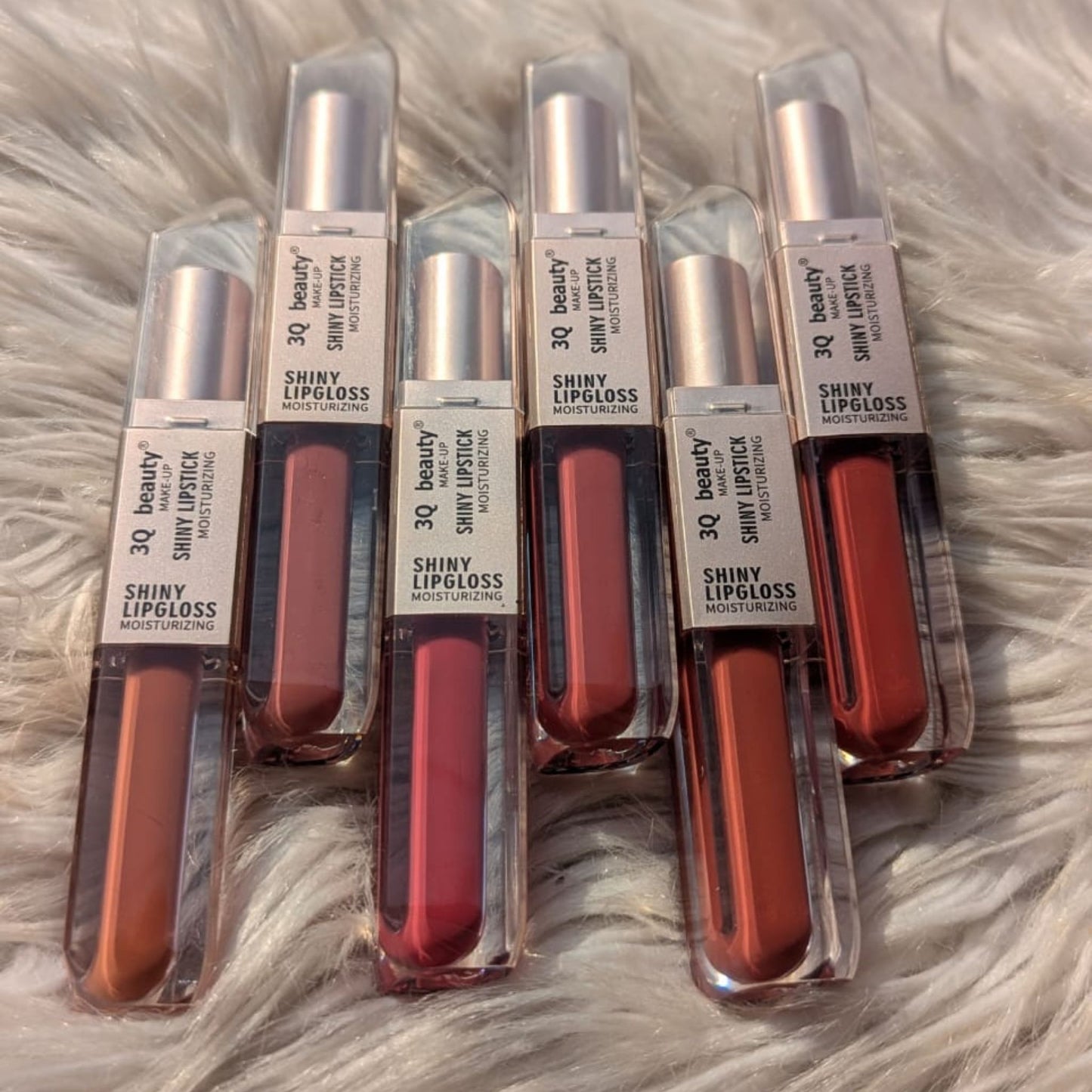 Lip Gloss – Long-Lasting & Hydrating (Copy)